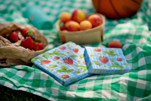 Tissue serviet 24 x 24 cm Strawberry Picnic 3-lags, 240 Stk/kart (12 x 20 Stk)