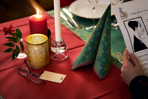 Evolin® Tablecover 127 x 127 cm Bordeaux, 50 pcs/box (1 x 50 pcs)